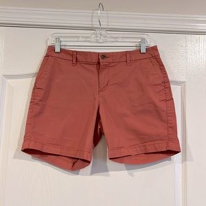 Old Navy Women’s Dusty Rose Shorts, 4